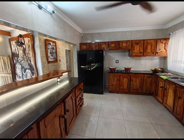 3 BEDROOM HOUSE FOR SALE IN MAGALIESKRUIN